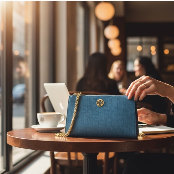 NWOT Tory Burch Mini Leather Everly Crossbody Yonder Blue - Picture 2 of 14